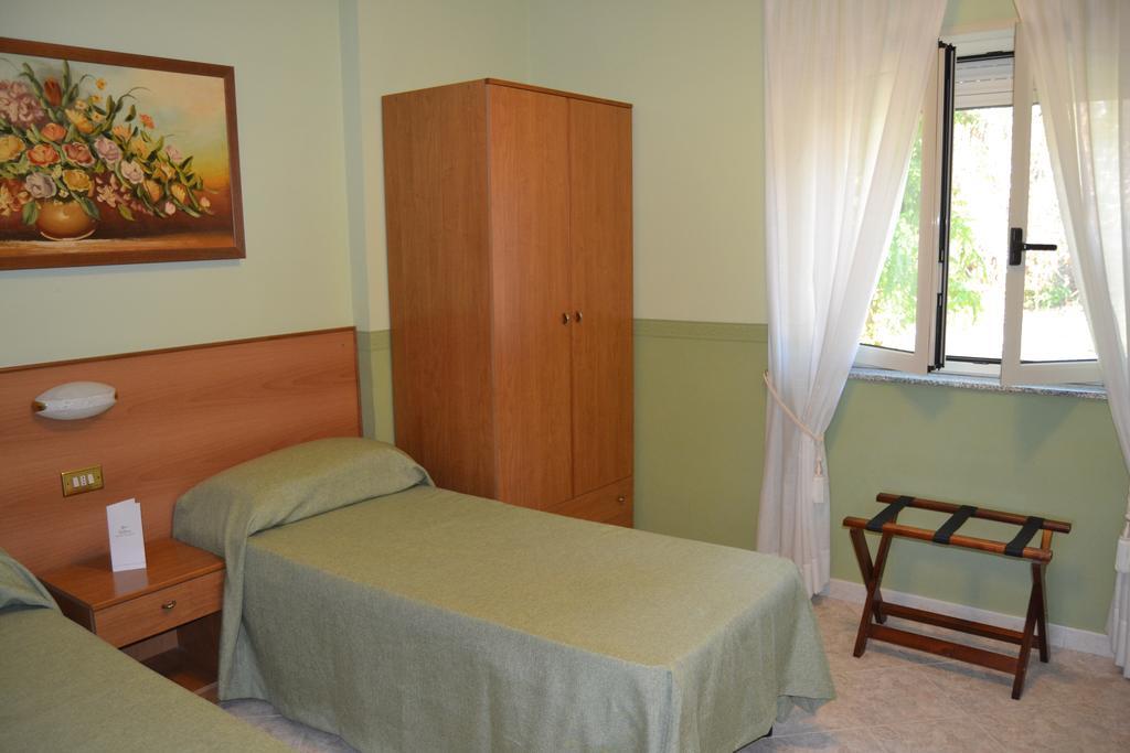 Yellow Park Hotel Forchia Exterior foto